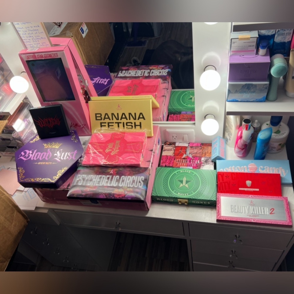 HIGH-END Mystery Box ($200.00) - Picture 8 of 16